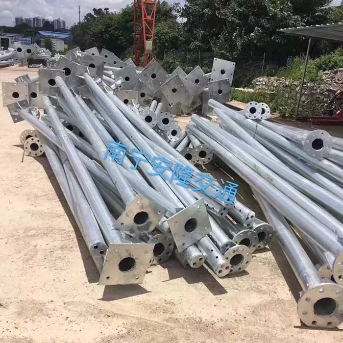 公路标志杆怎样防止质量问题？